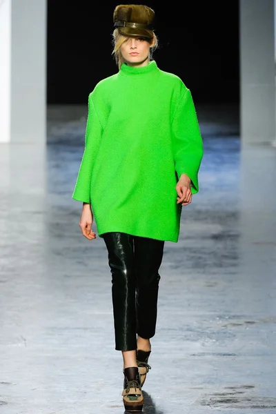 Look 22